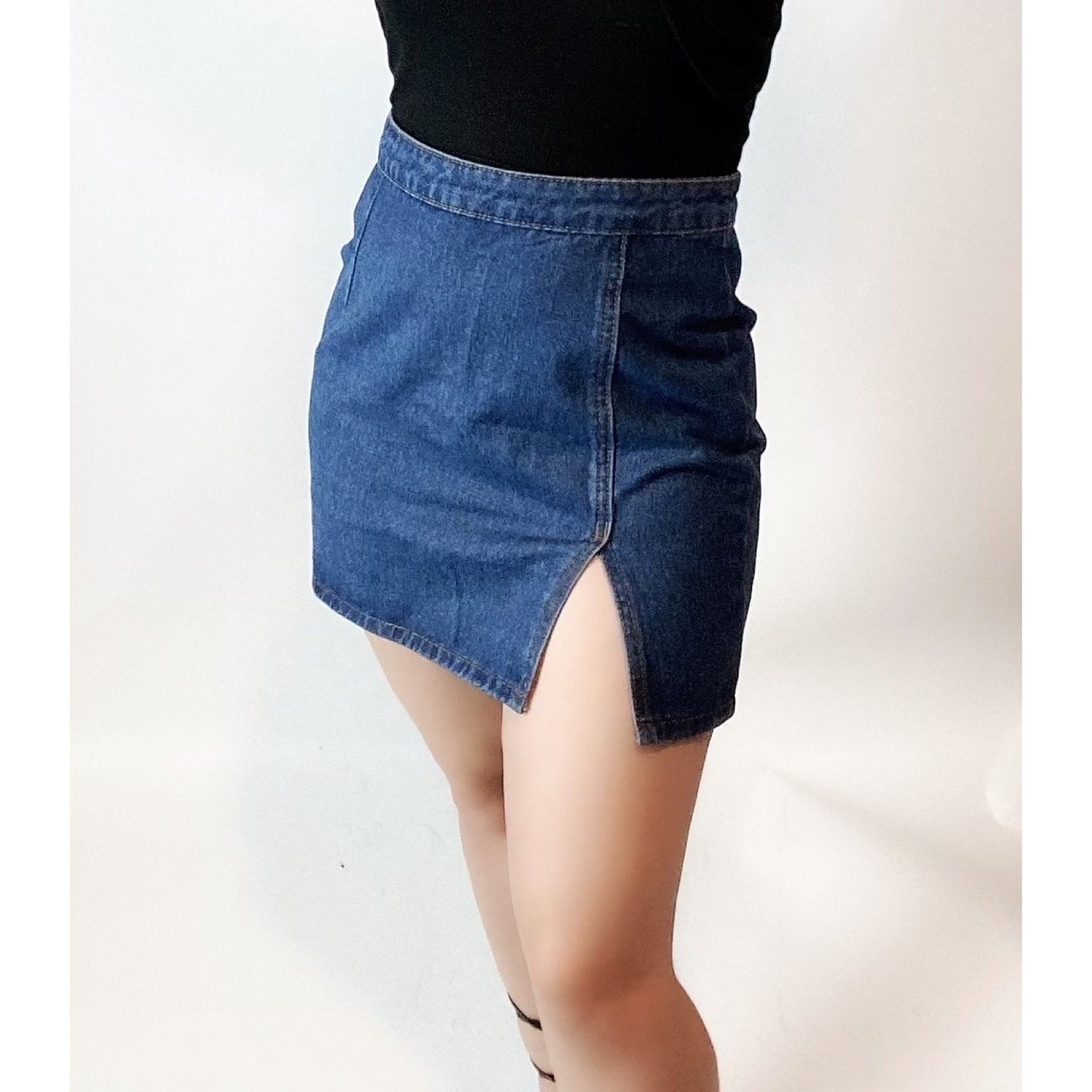 Dark wash side slit denim mini skirt – FASHION COUTURE